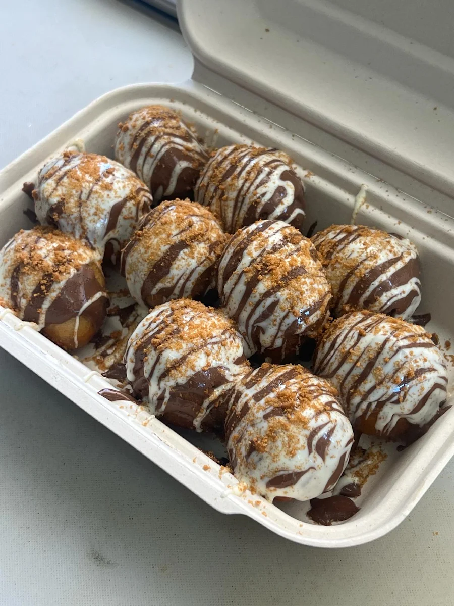 Highlights, Ace Kebab & Loukoumades