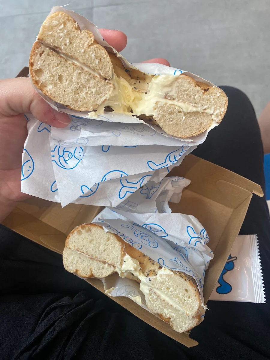 Highlights, Hank's Bagelry - Chadstone