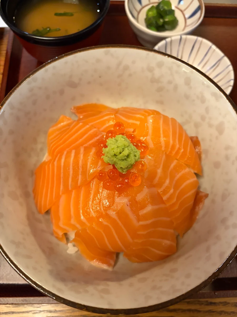 Salmon Sake Don, OMO