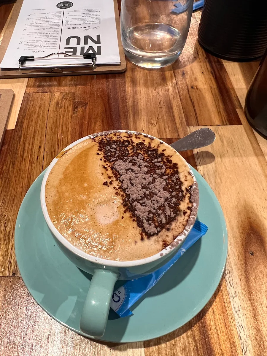 Mocha, Cellos Pizzeria