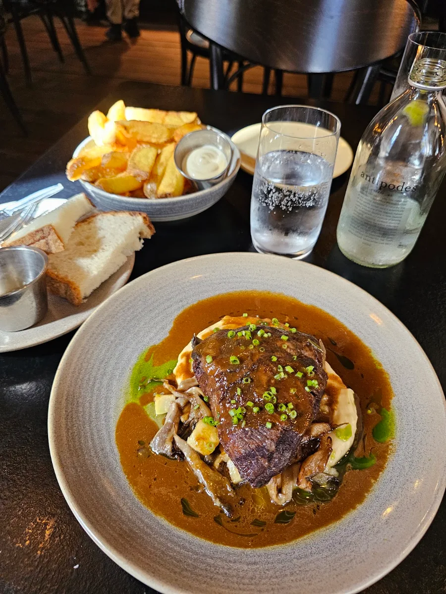 Beef Cheeks, Petition