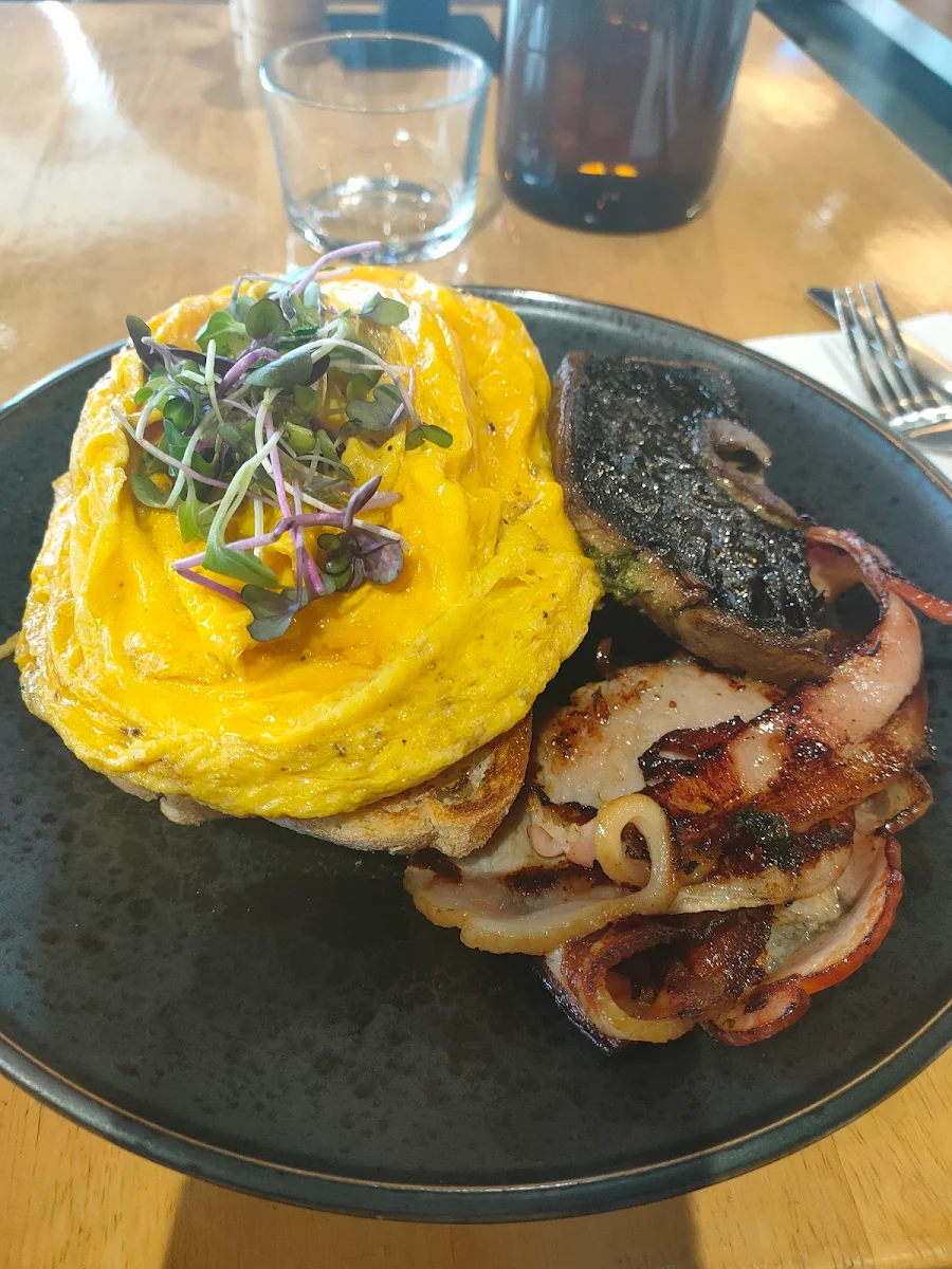 Scrambled Eggs on Sourdough with Bacon and Mushroom