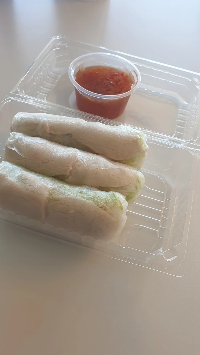 Chicken Rice Paper Rolls