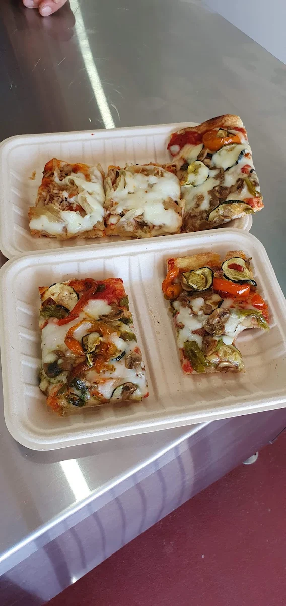 Ananas-Hawaiian Pizza (16 Inch)