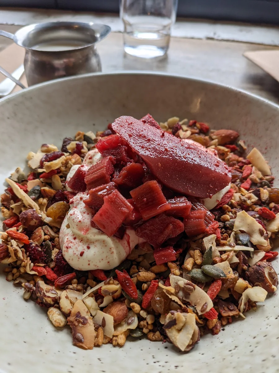 Granola, Room For A Pony