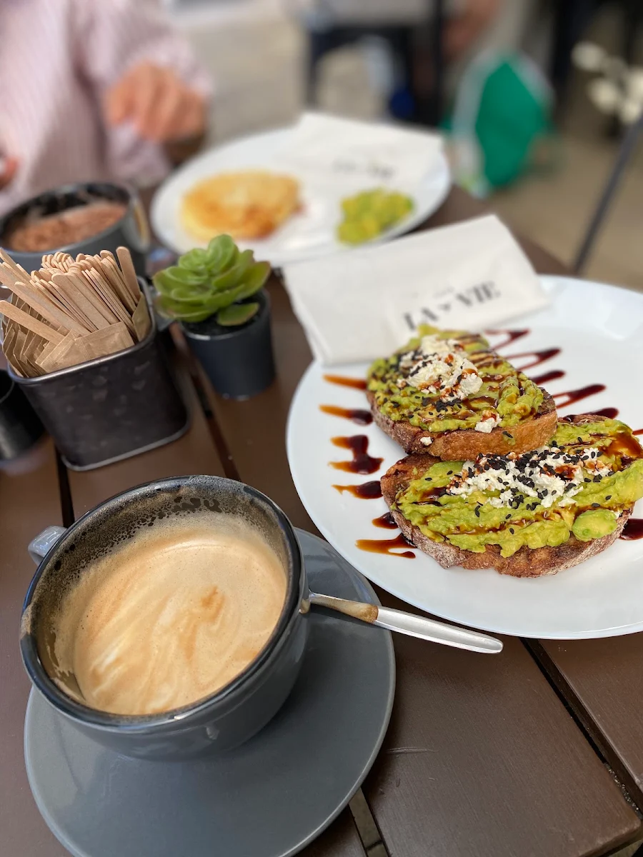 Avo Toast