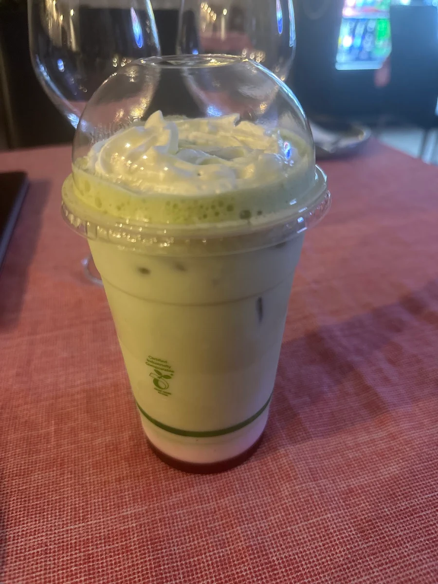 Refreshing Strawberry Matcha Tea