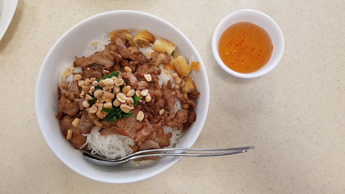Highlights, Pho Van