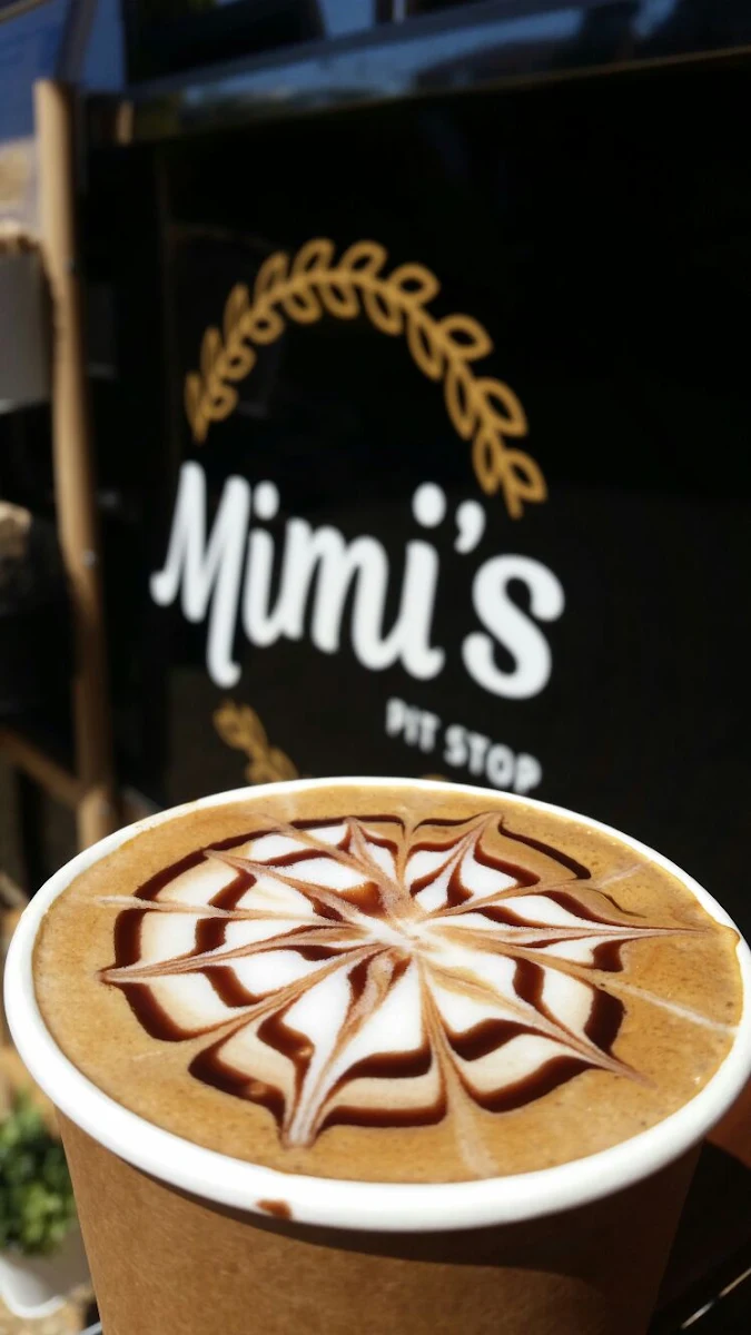 Highlights, Mimi's Pit Stop