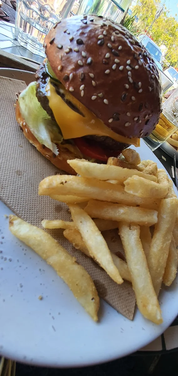 Burger Chips, Kofi Beans
