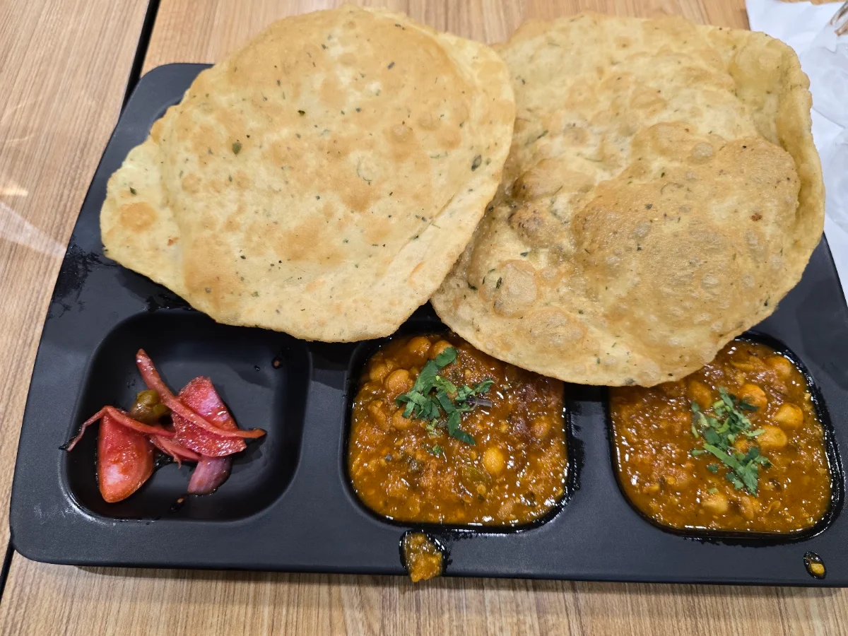 Chhole Bhatura