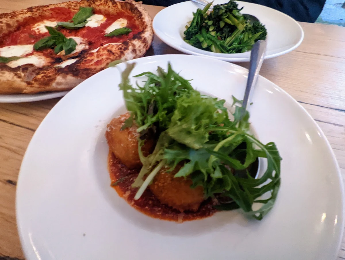 Arancini, Pizza d'Asporto