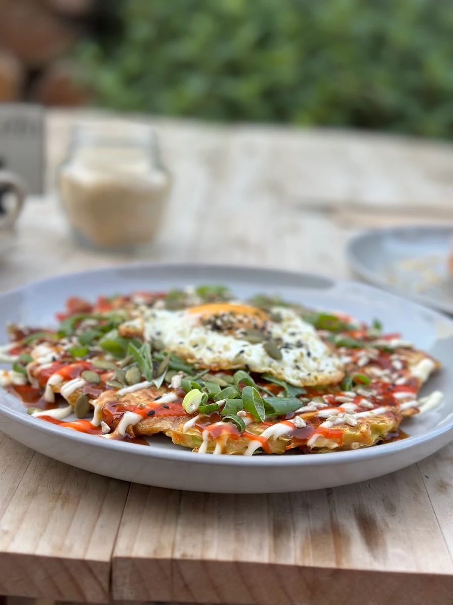 Turkish Eggs, Parla