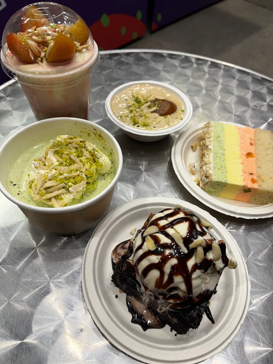 Highlights, Dessert Corner On Wheels Clayton