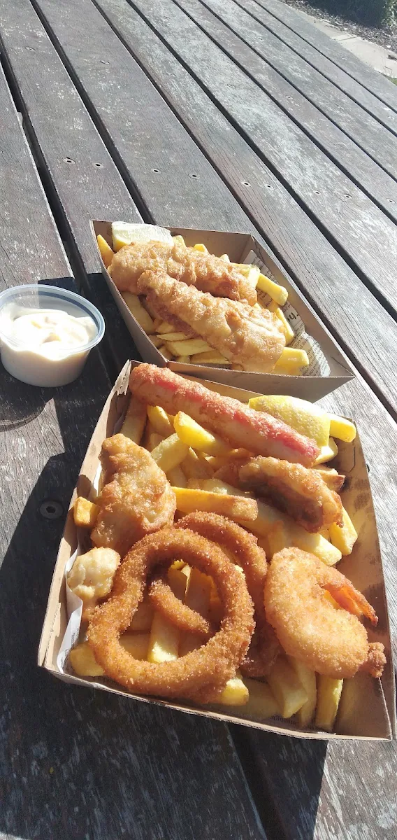 Highlights, Fishpen Takeaway