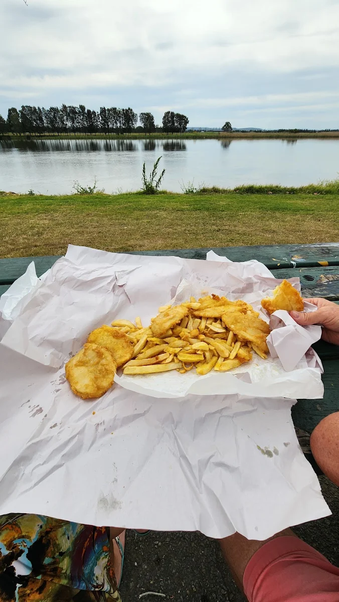 Chips N Scollops, Dolly’s Takeaway