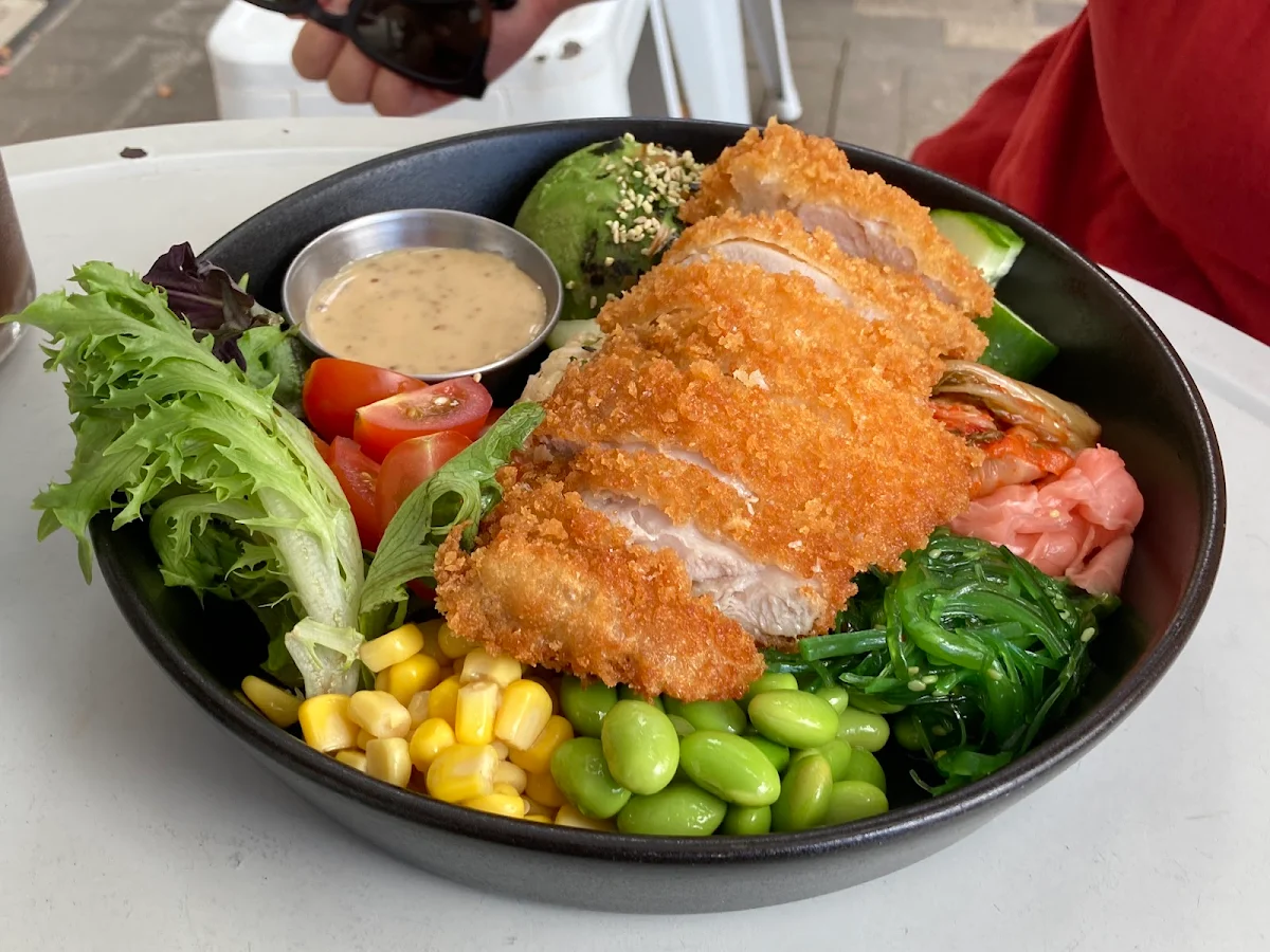 Poke Bowl Chicken Katsu, Little Quarter