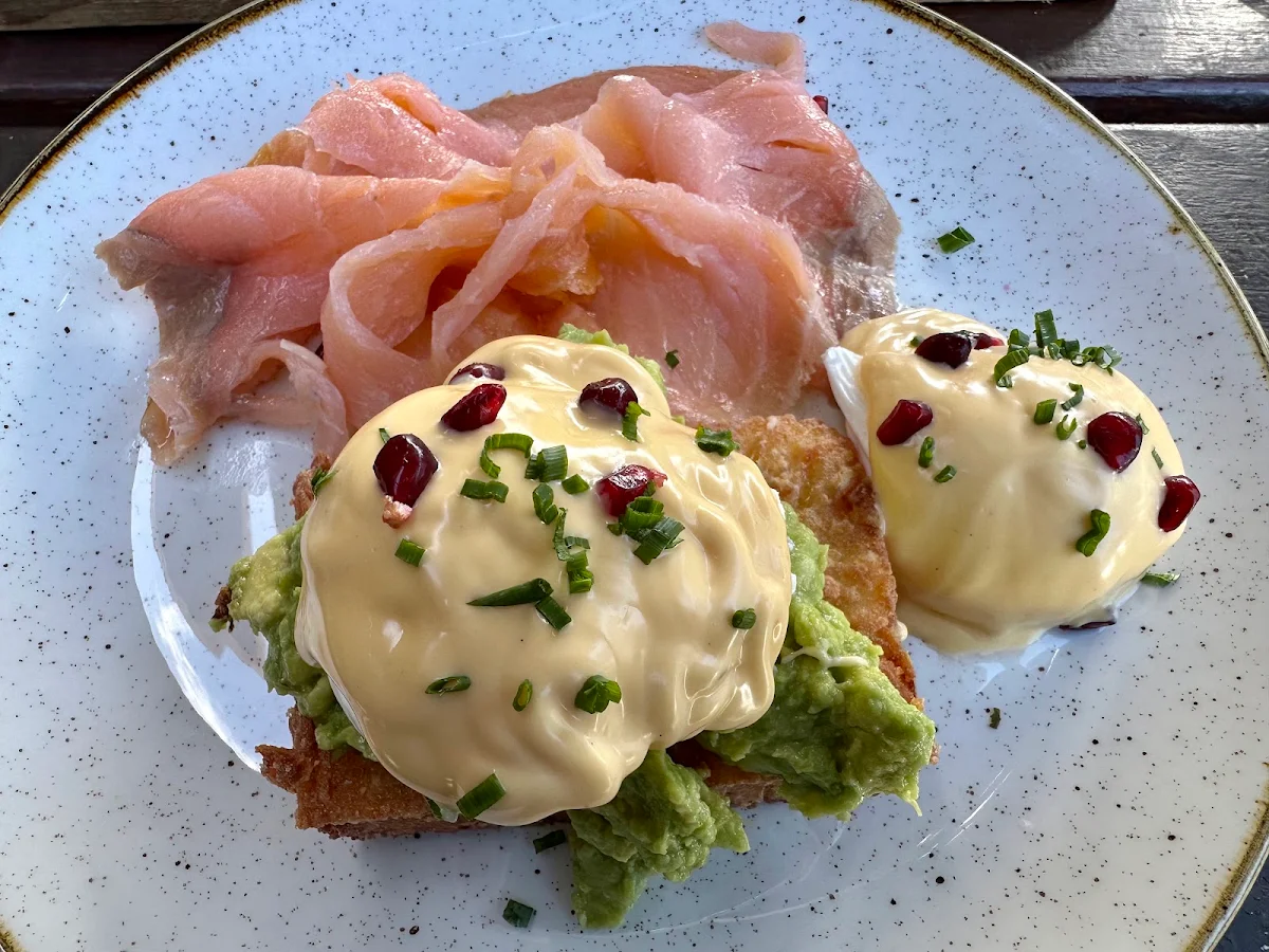 Eggs Benedict with Smoked Salmon