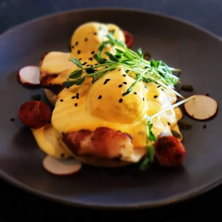 Eggs Benedict