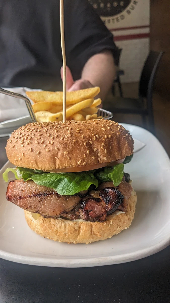 Highlights, FB's Fancy Burgers