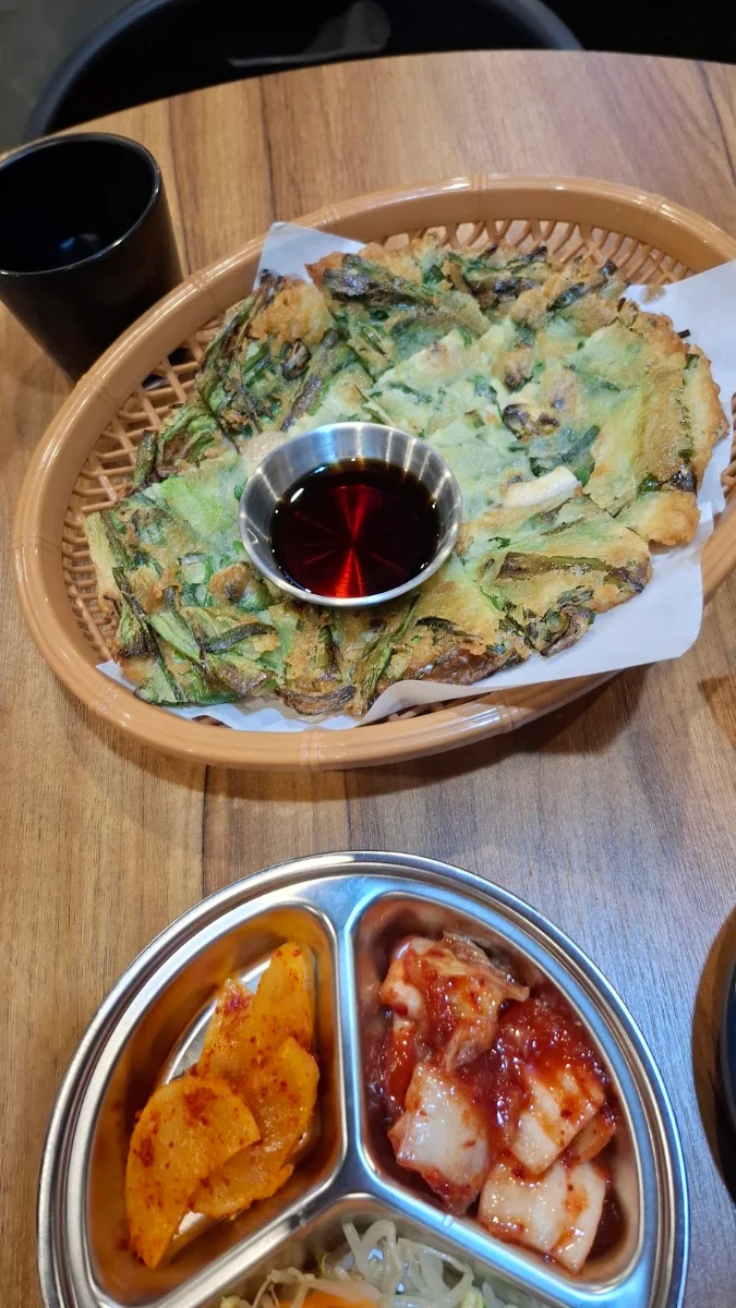 Spring Onion Pancake, Dong Dae Moon