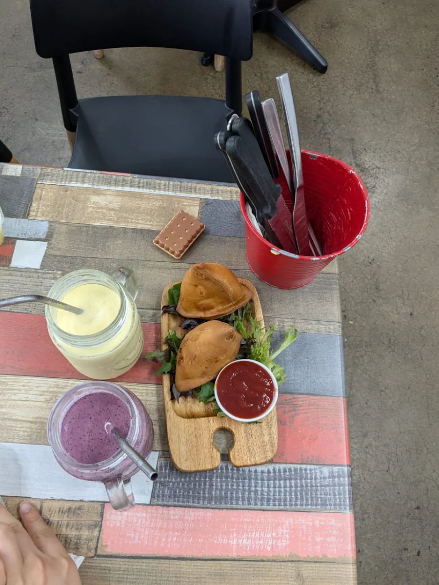 Highlights, CHEF'S SIGNATURE Cafe & Indian Restaurant