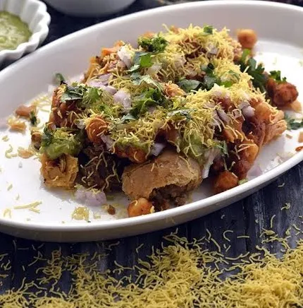 Samosa Chaat, CHEF'S SIGNATURE Cafe & Indian Restaurant