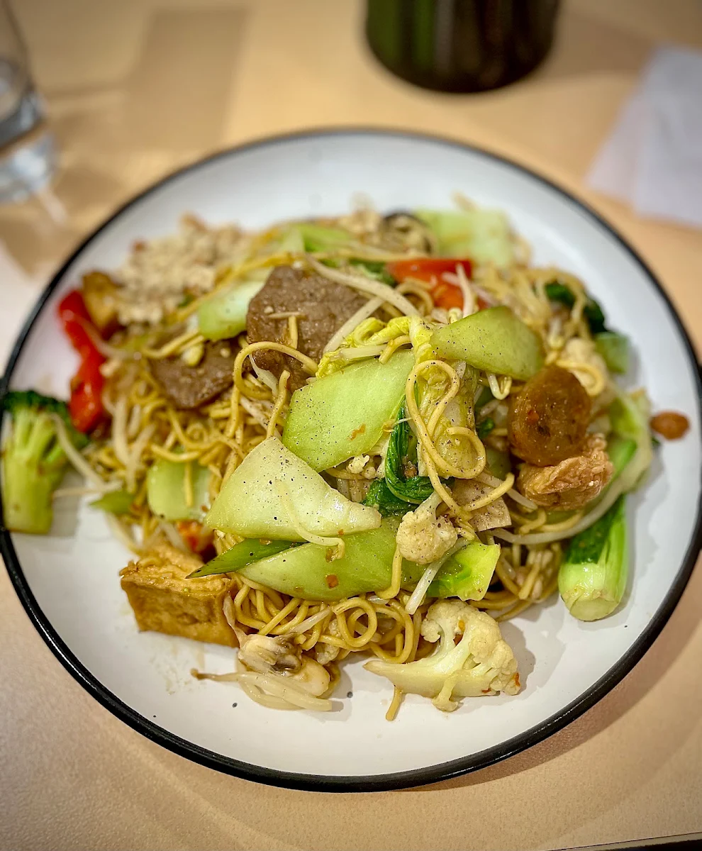 Stir-Fry Noodles Mì Xào Hủ Tiếu Xào Chay