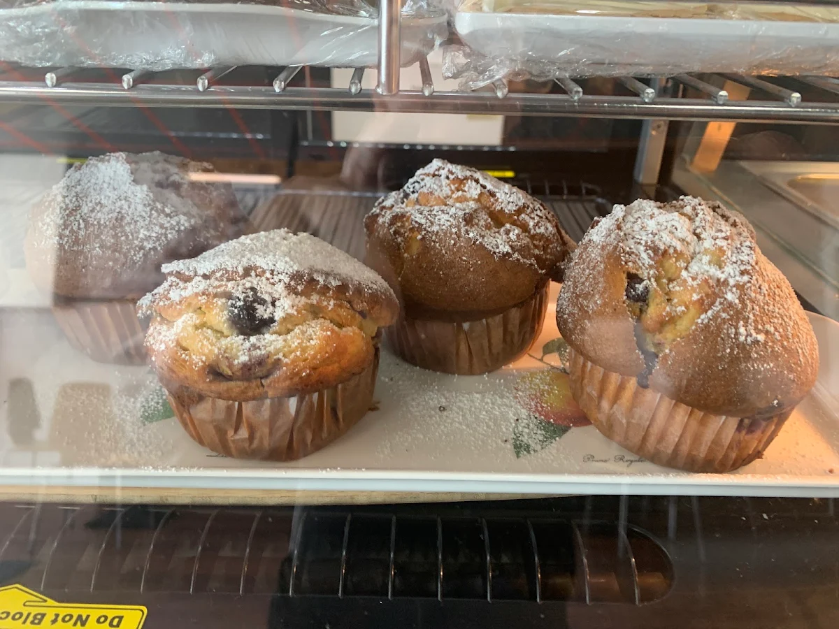 Highlights, Puccis Rosticceria & Caffe