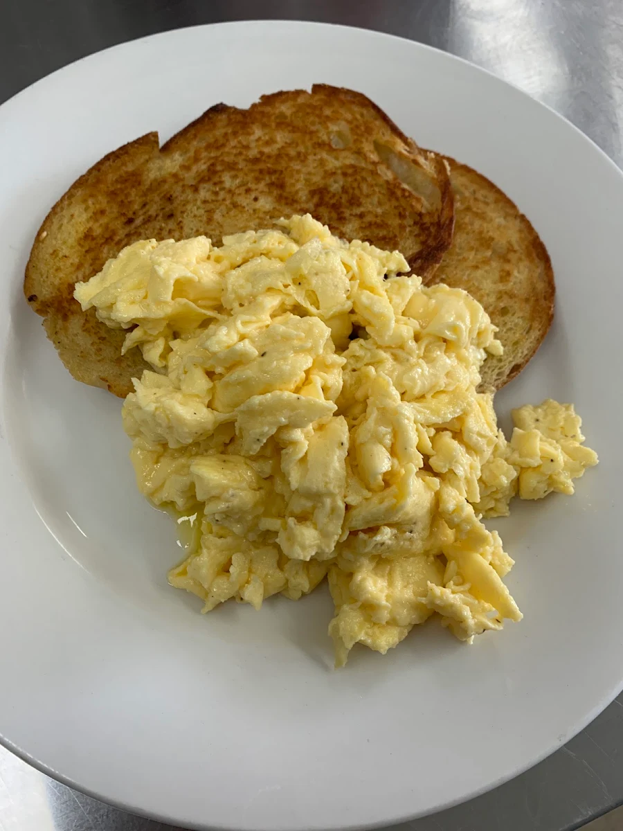 Scrambled Eggs, Puccis Rosticceria & Caffe