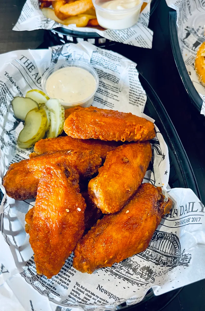 Frank's Buffalo Wings - 6pcs