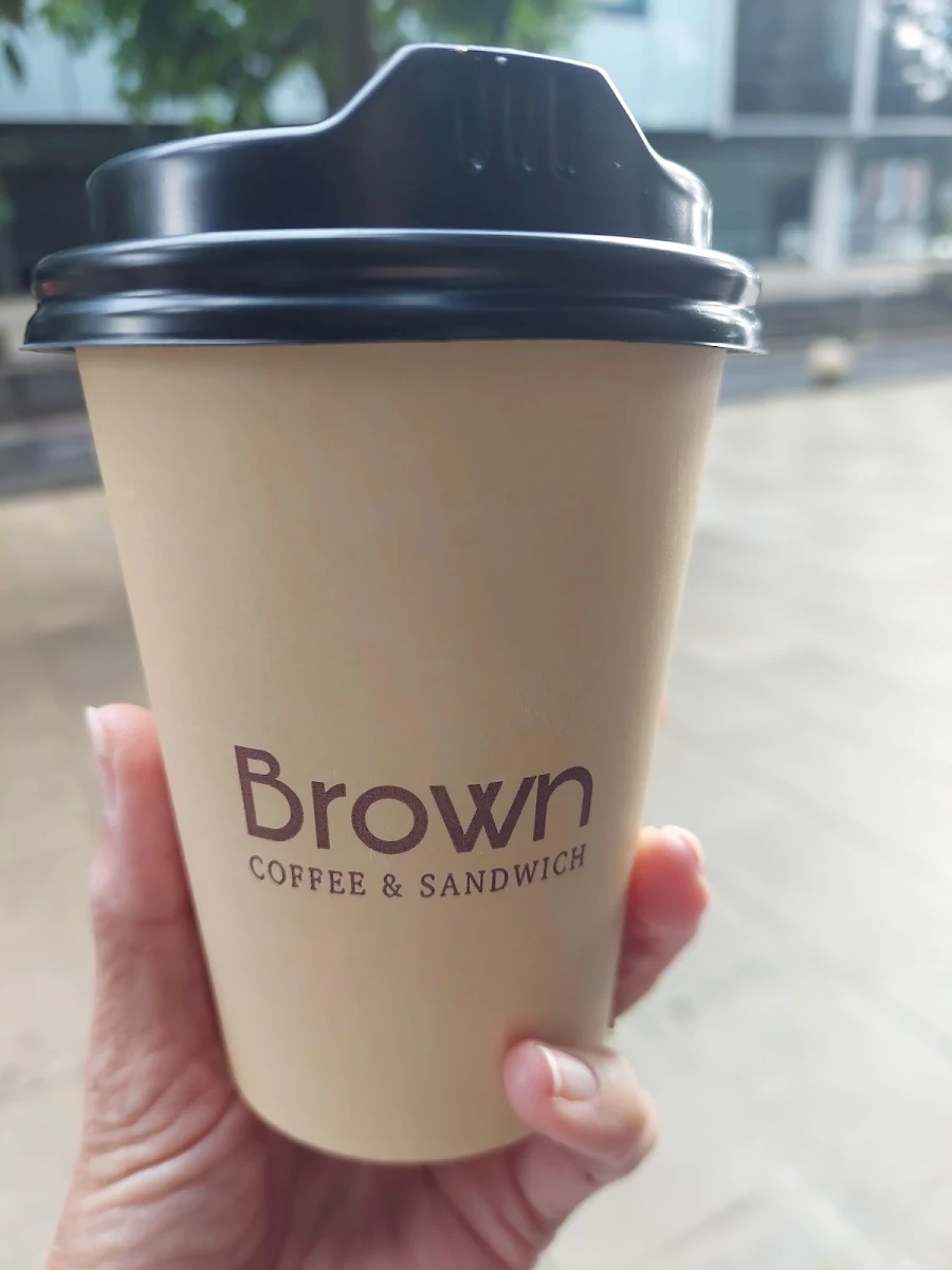Highlights, Brown Deli