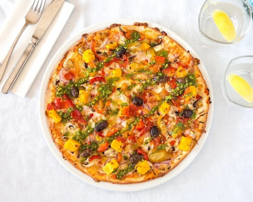 Highlights, Amici Pizza & Burgers