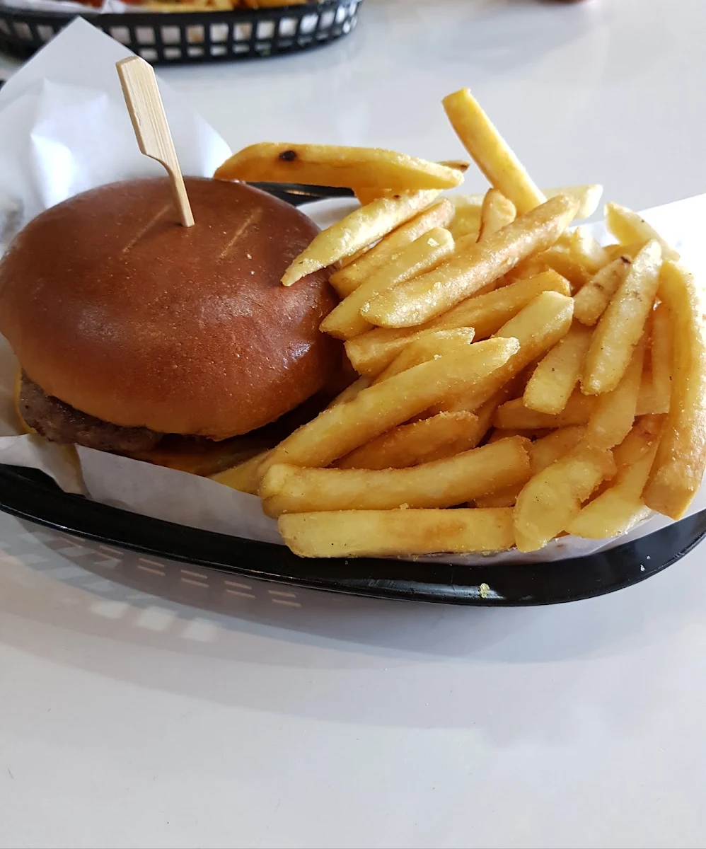 Burger Combo, Burgers on Broadway Kingsgrove