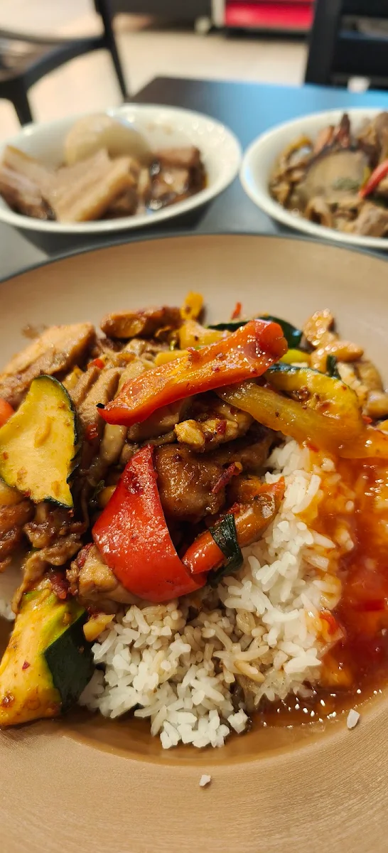 Highlights, Khao Neow Thai Street Food