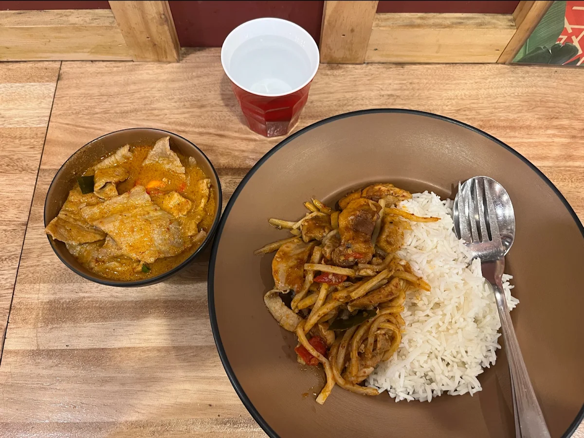 Highlights, Khao Neow Thai Street Food