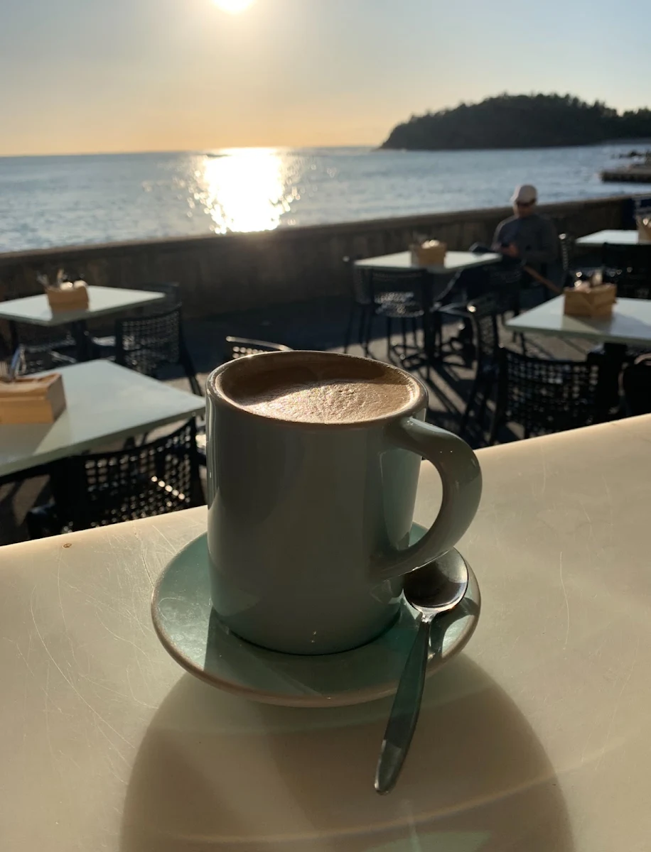 Flat White, The Bower Manly