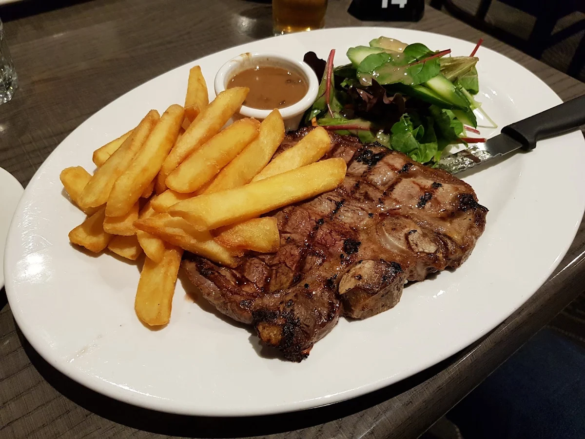 Highlights, Riversdale Hotel