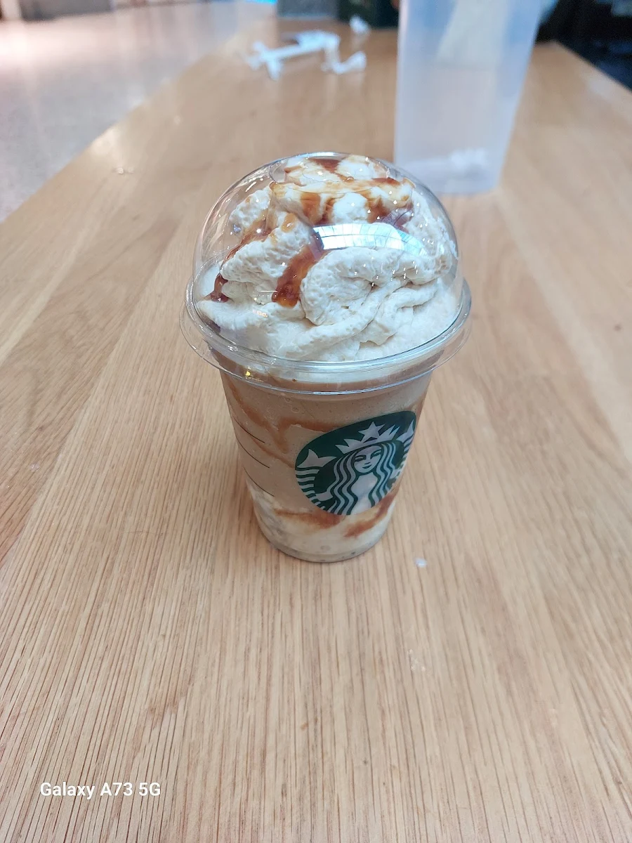 Highlights, Starbucks Fountain Gate