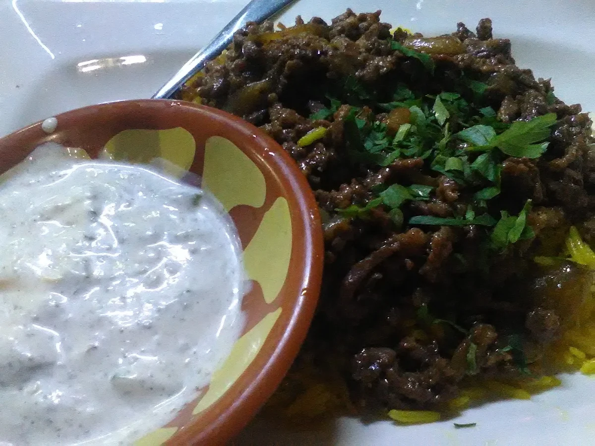 Service, Samaras Restaurant Wollongong