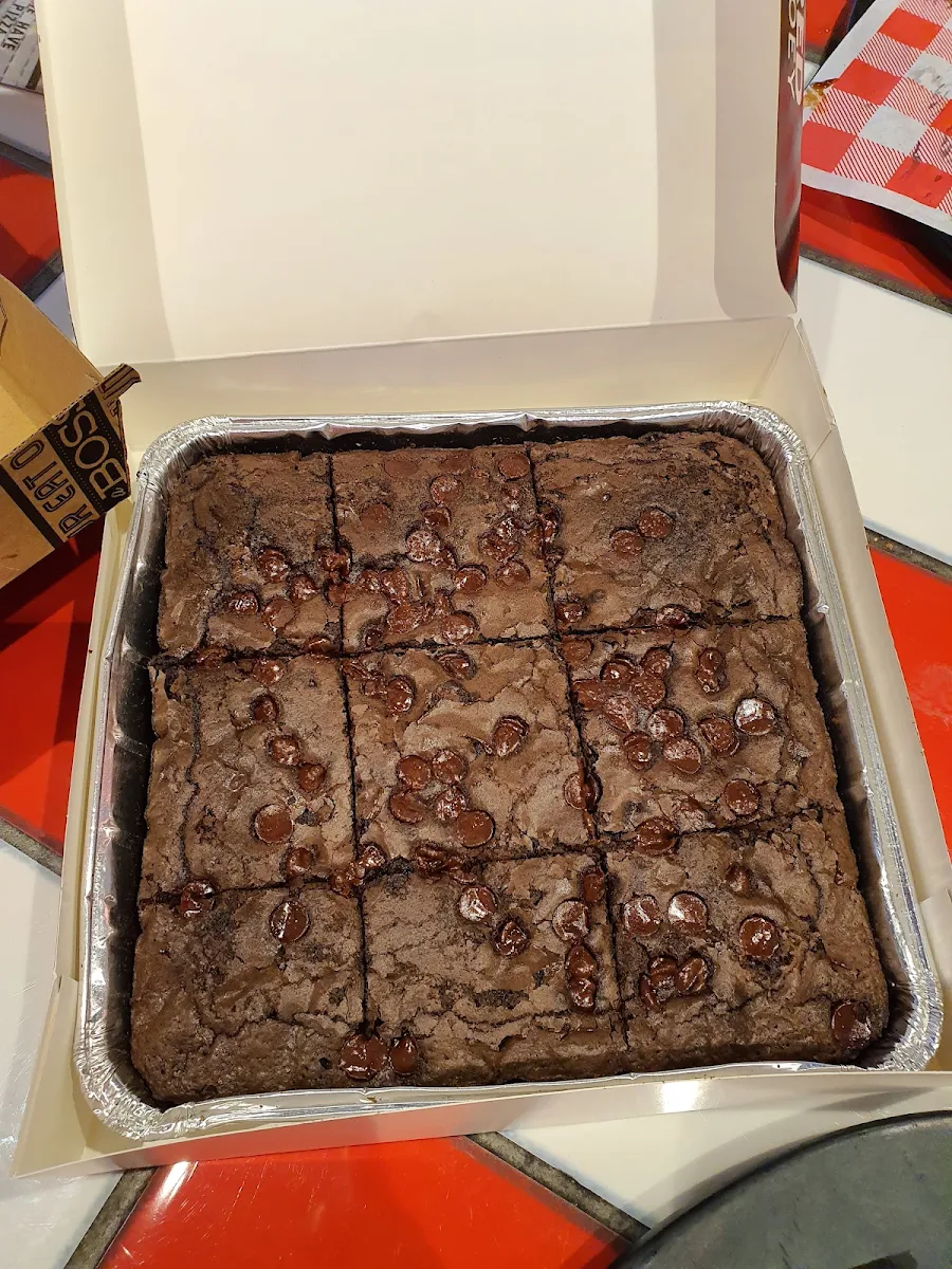 Hershey's Brownie, Pizza Hut Waterloo