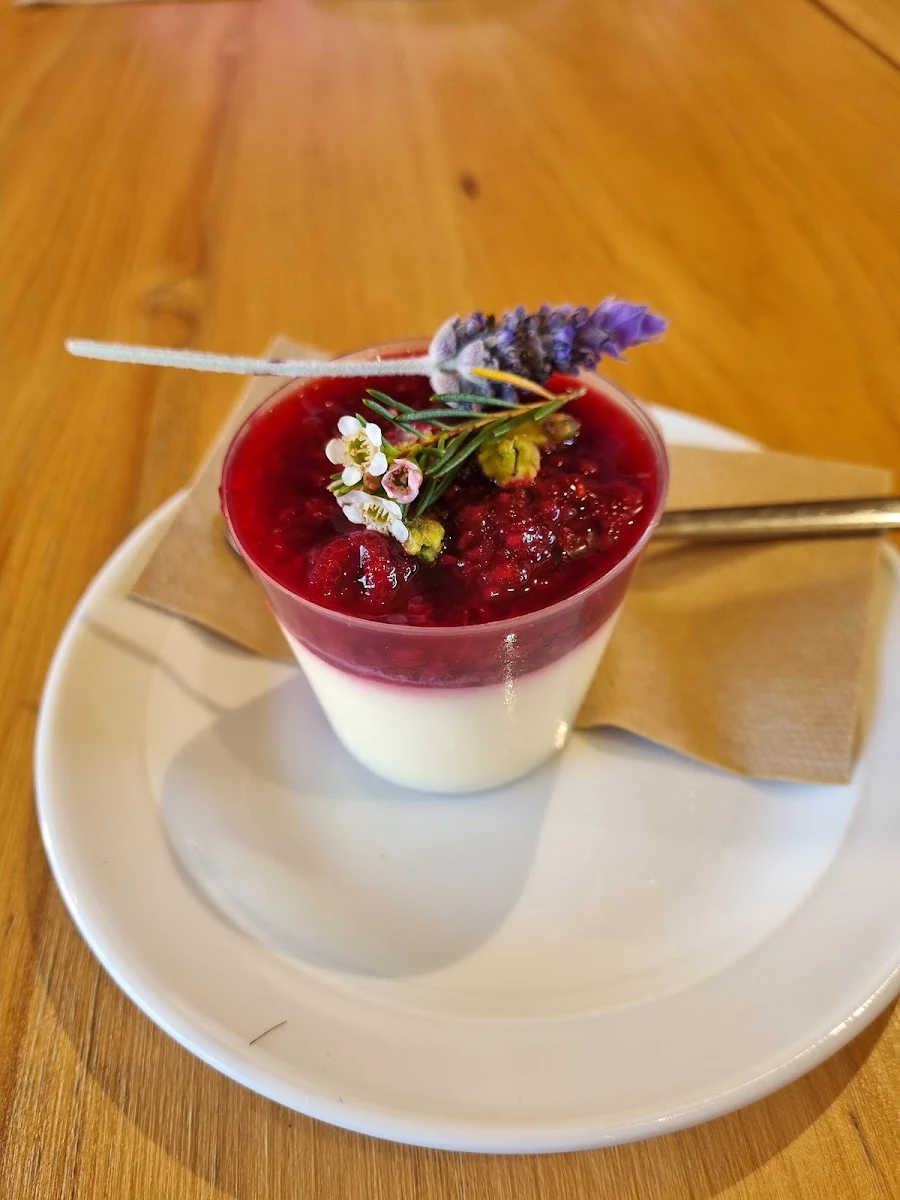 Raspberry Panacotta, Lamezleighs Coffee House & Eatery