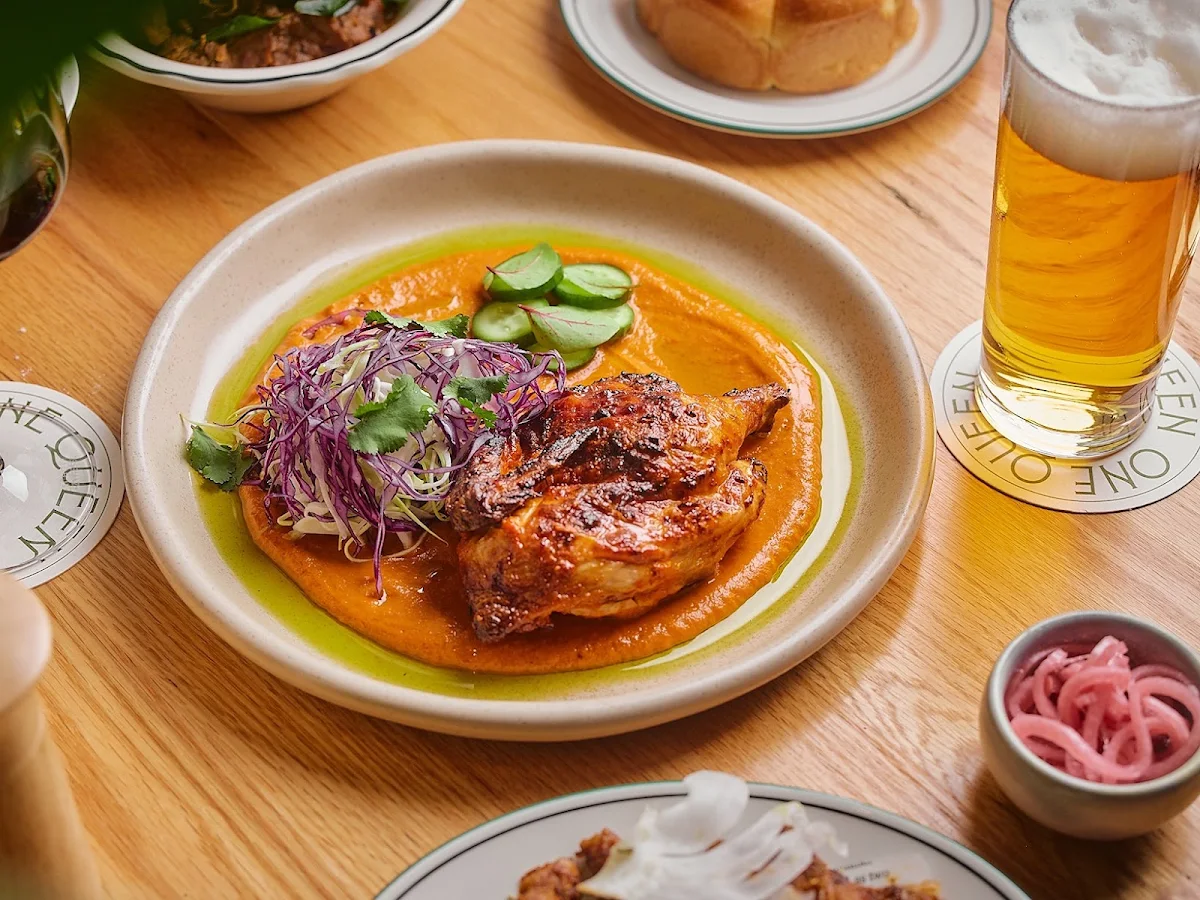 Highlights, One Queen Restaurant