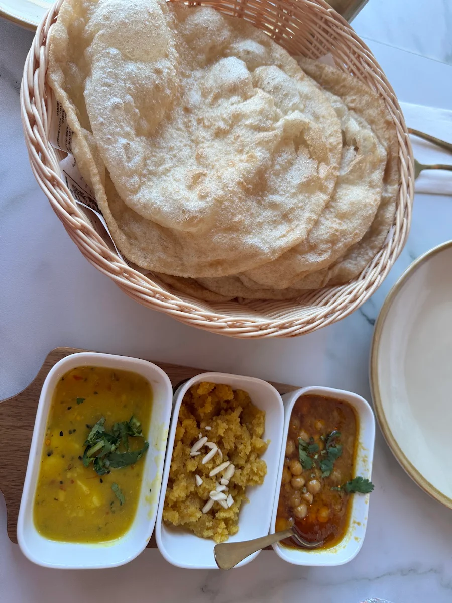 Halwa Puri Bhaji
