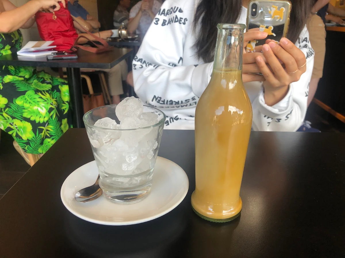 Highlights, Fitzroy Cafe