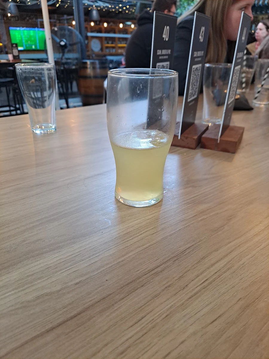 Pub, The Kentish Hotel