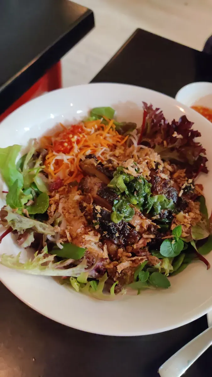 Grilled Chicken Noodle Bowl