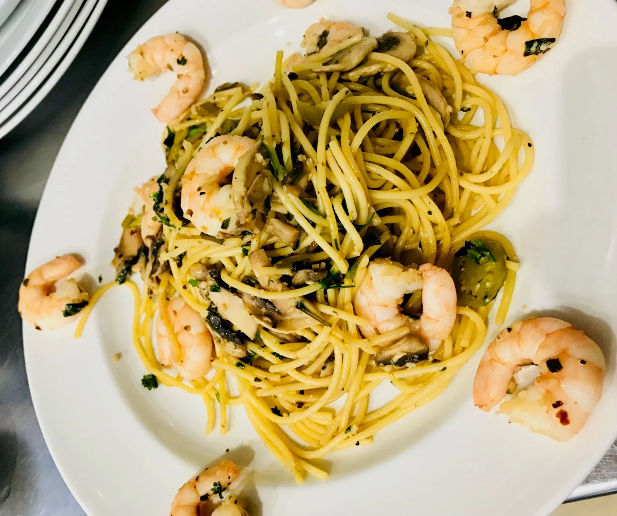 Pasta, Scootz Café