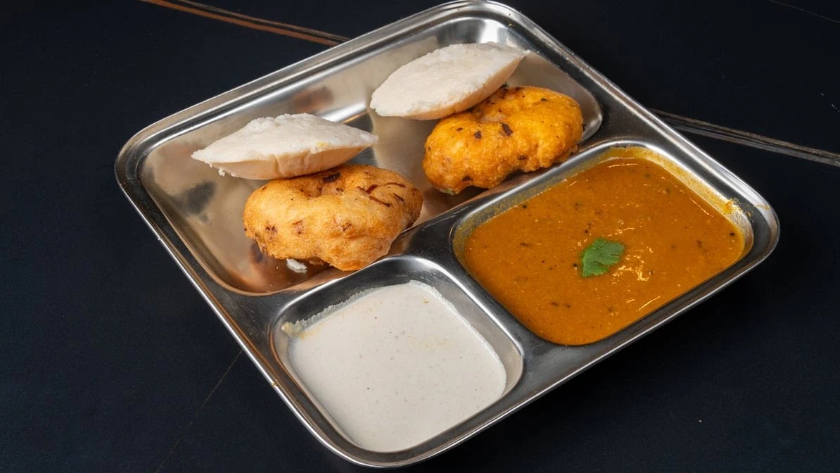 Highlights, Saina Indian Restaurant Flemington