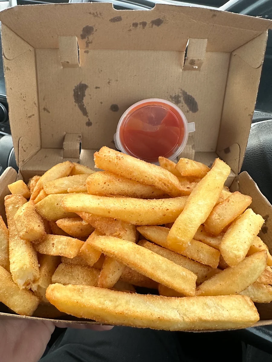 Chips, Woodlea Pizza